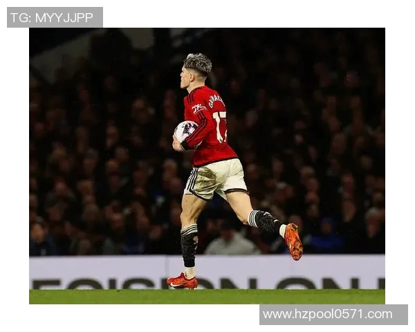 曼联新王炸组合强势来袭三大杀器合体能否逆转下赛季命运